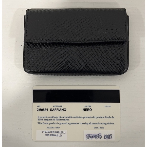 Prada black leather Saffiano card holder with COA - Picture 5 of 11